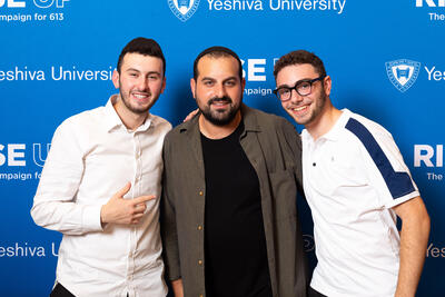 Students with Akiva on the men's campus